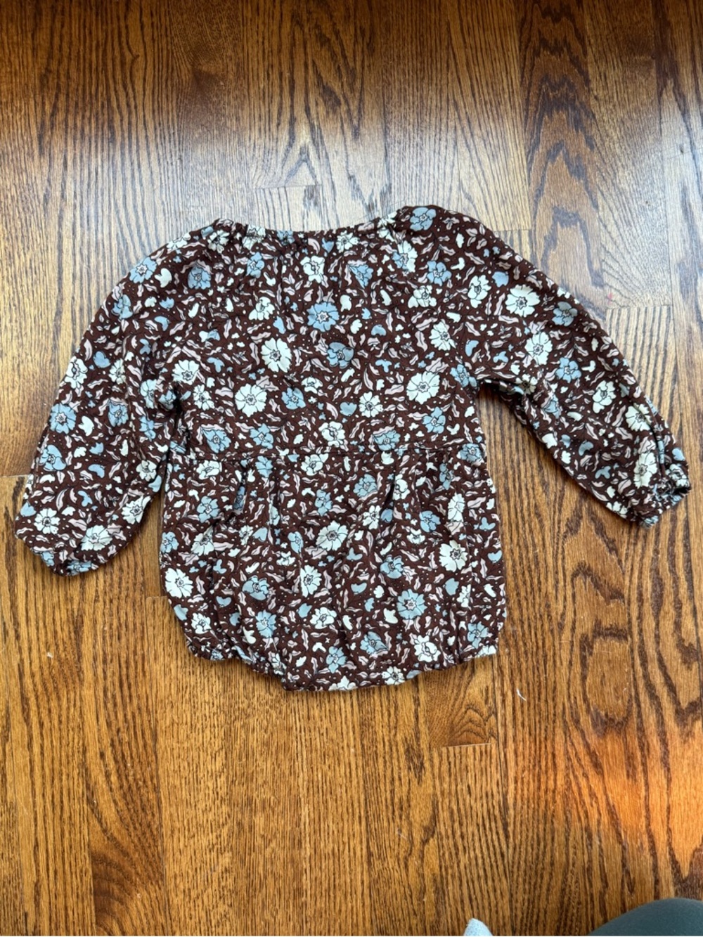 Rylee + Cru Long Sleeve Bubble Romper - Picture 3 of 7